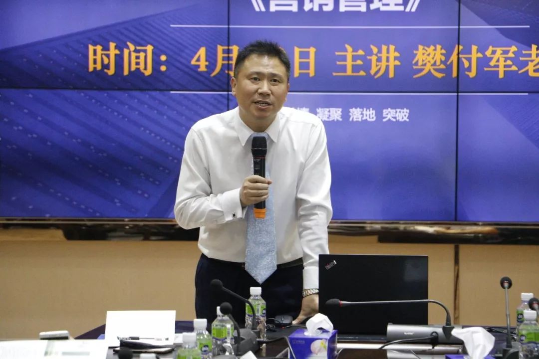 齊心創(chuàng)佳績(jī) 奮進(jìn)新時(shí)代！海天電子二十周年慶典活動(dòng)圓滿落幕 ! !