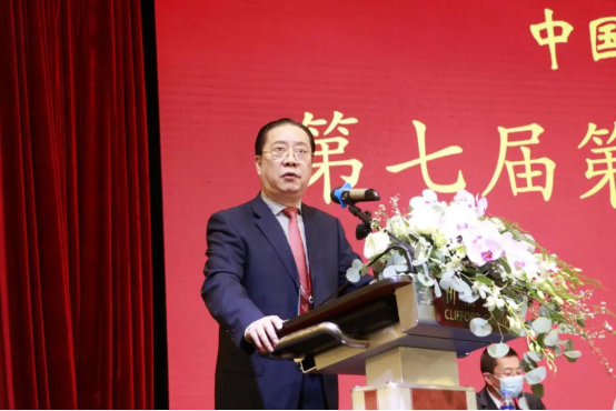 中國演藝設(shè)備技術(shù)協(xié)會第七屆第一次會員代表暨第一次理事會議在廣州成功舉辦。祝賀恩平市海天電子科技有限公司成為中國演藝設(shè)備技術(shù)協(xié)會第七屆常務(wù)理事單位。